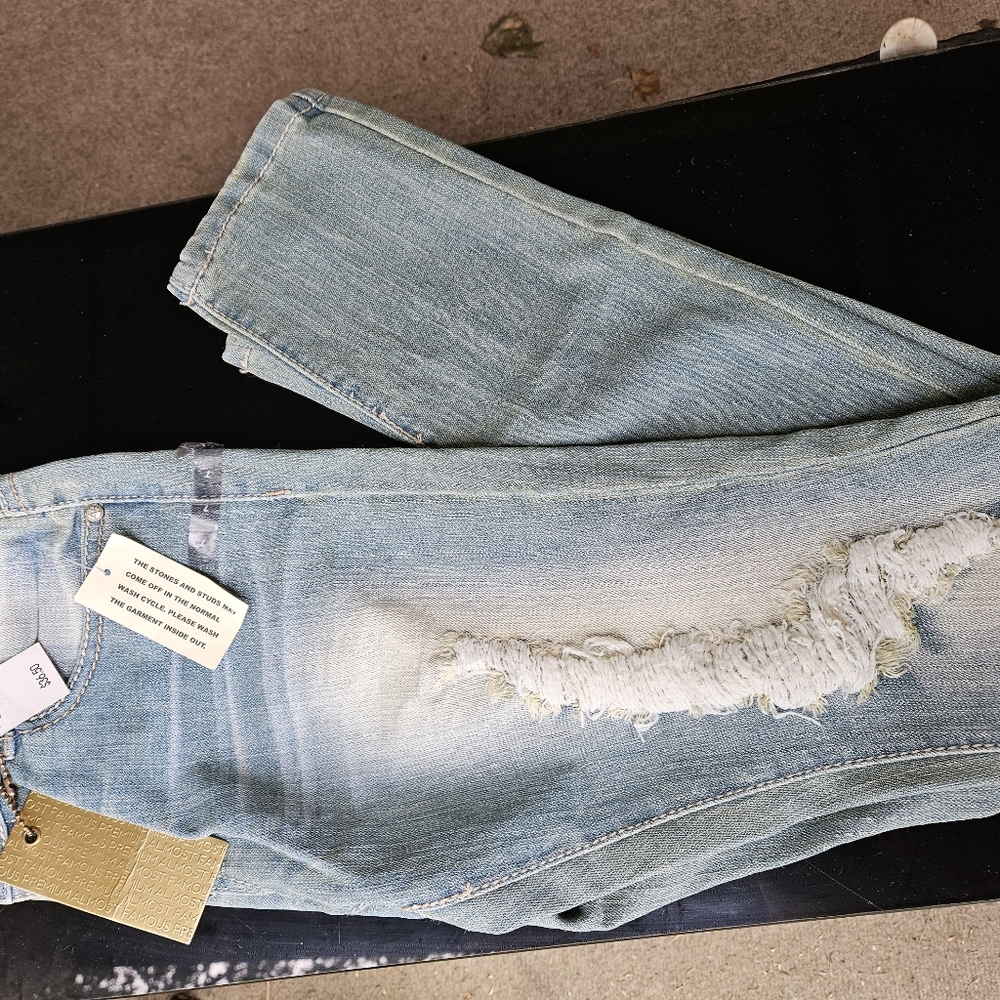 Almost famous premium